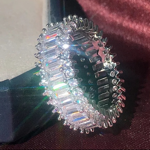 18K white gold engagement ring - Picture 2 of 4